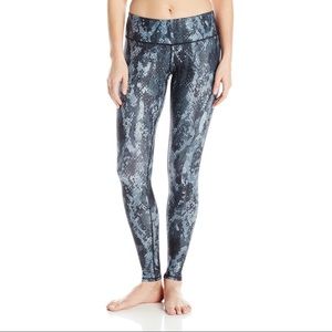 Blue Grey Python Airbrush Legging